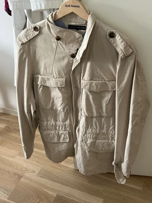 Hilfiger Safari jacka  - Bra skick 