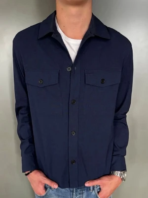 Blå Overshirt - Storlek: S | Skick: 10/10 | Nypris: Ca 1499kr
