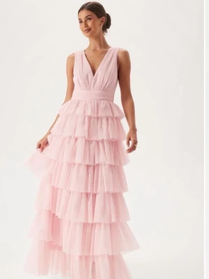 Klänning - Rosa balklänning från bubbleroom, nypris 1800kr. Endast använd en gång, bra skick, storlek 34