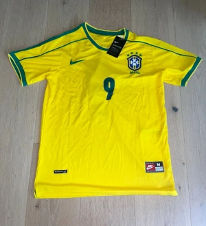 Ronaldo Nazario Jersey - R9 Brazil Jersey. Brand new Size M