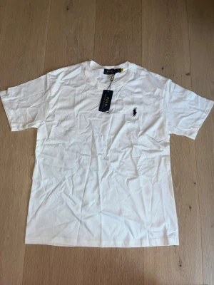 Polo RL T-shirt  - White polo Ralph Lauren tshirt brand new. Size M