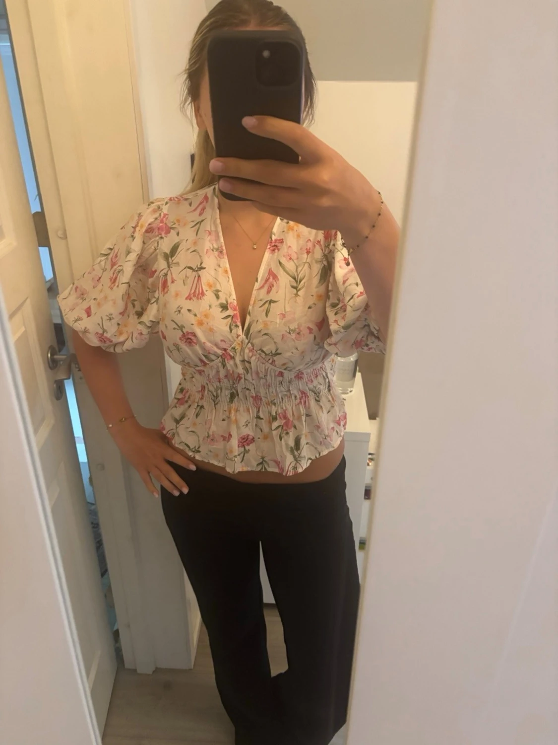 H&M  blus