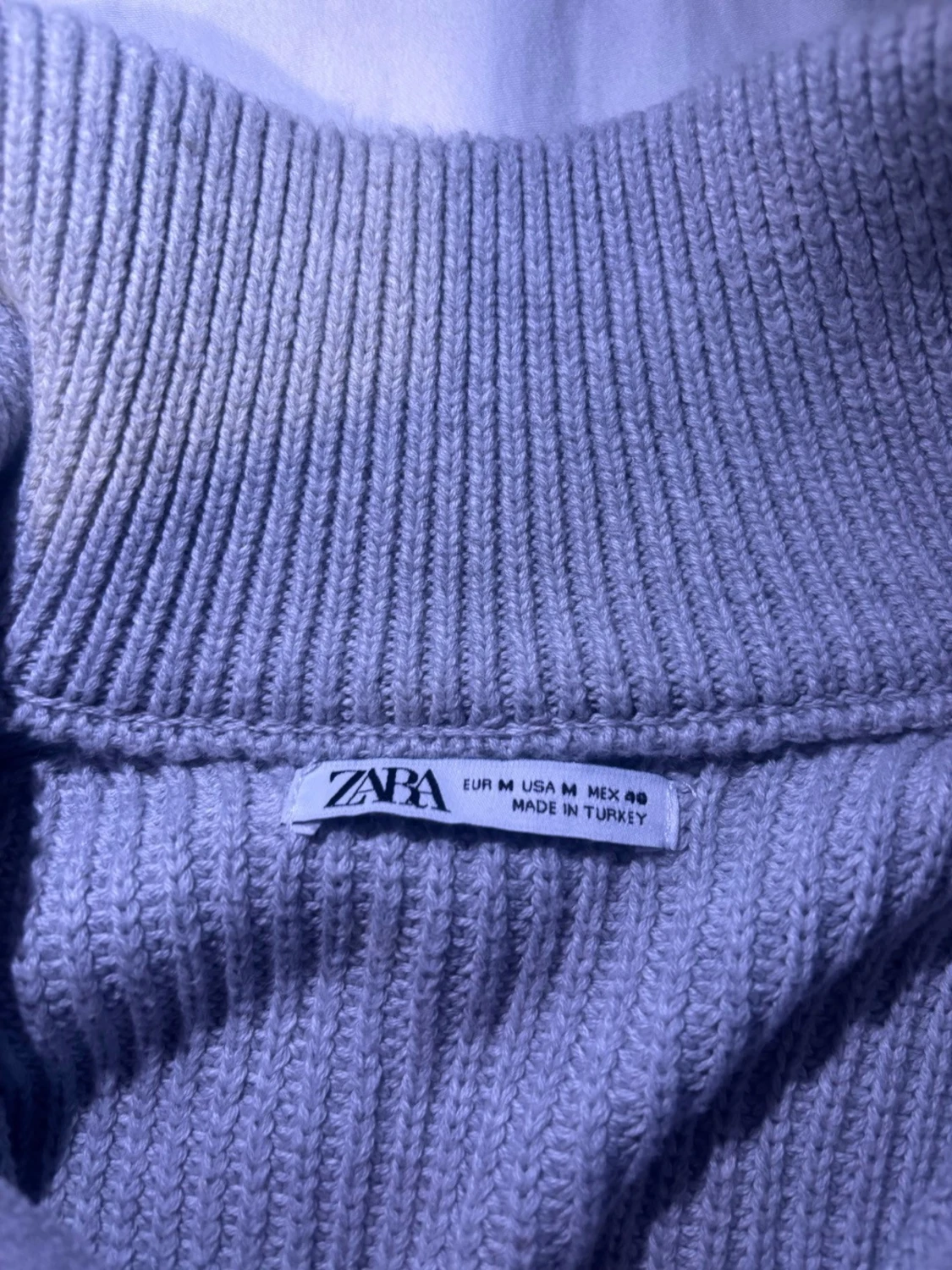 Ljusgrå stickad halvzip tröja - 2