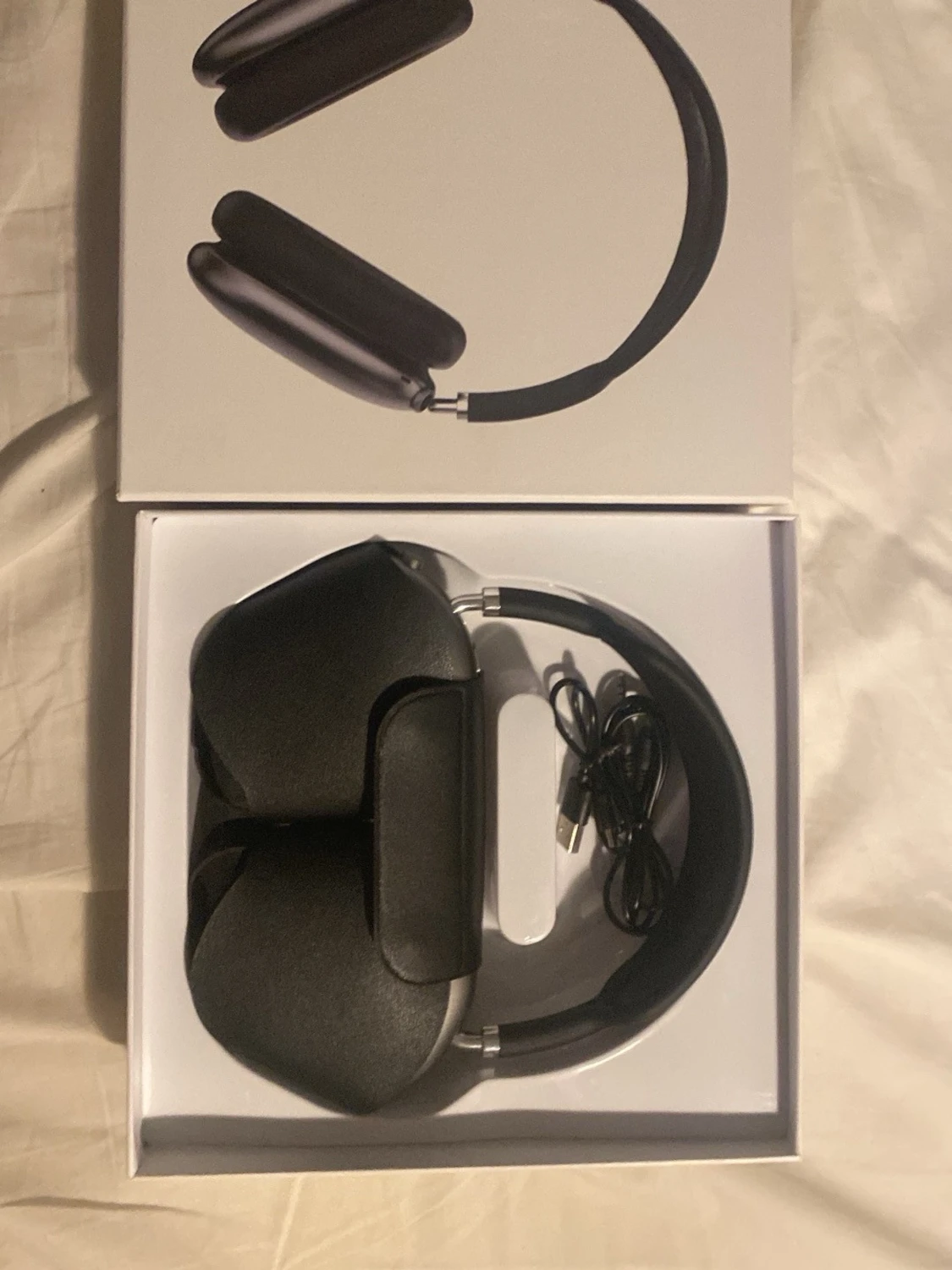 Svarta over-ear hörlurar Max - 2