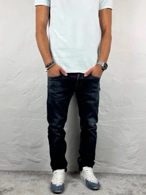 Replay jeans  - Ett par riktigt snygga jeans från Replay i storlek W29 L30 i modellen Ronas