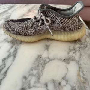 Yeezys sneakers - Sneakers i gott skick.