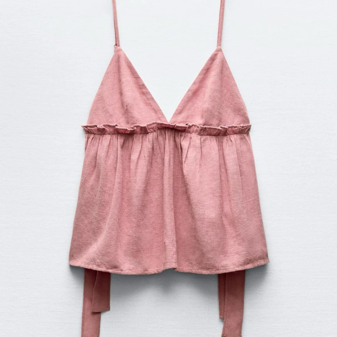 Slutsåld rosa topp med knytning från Zara