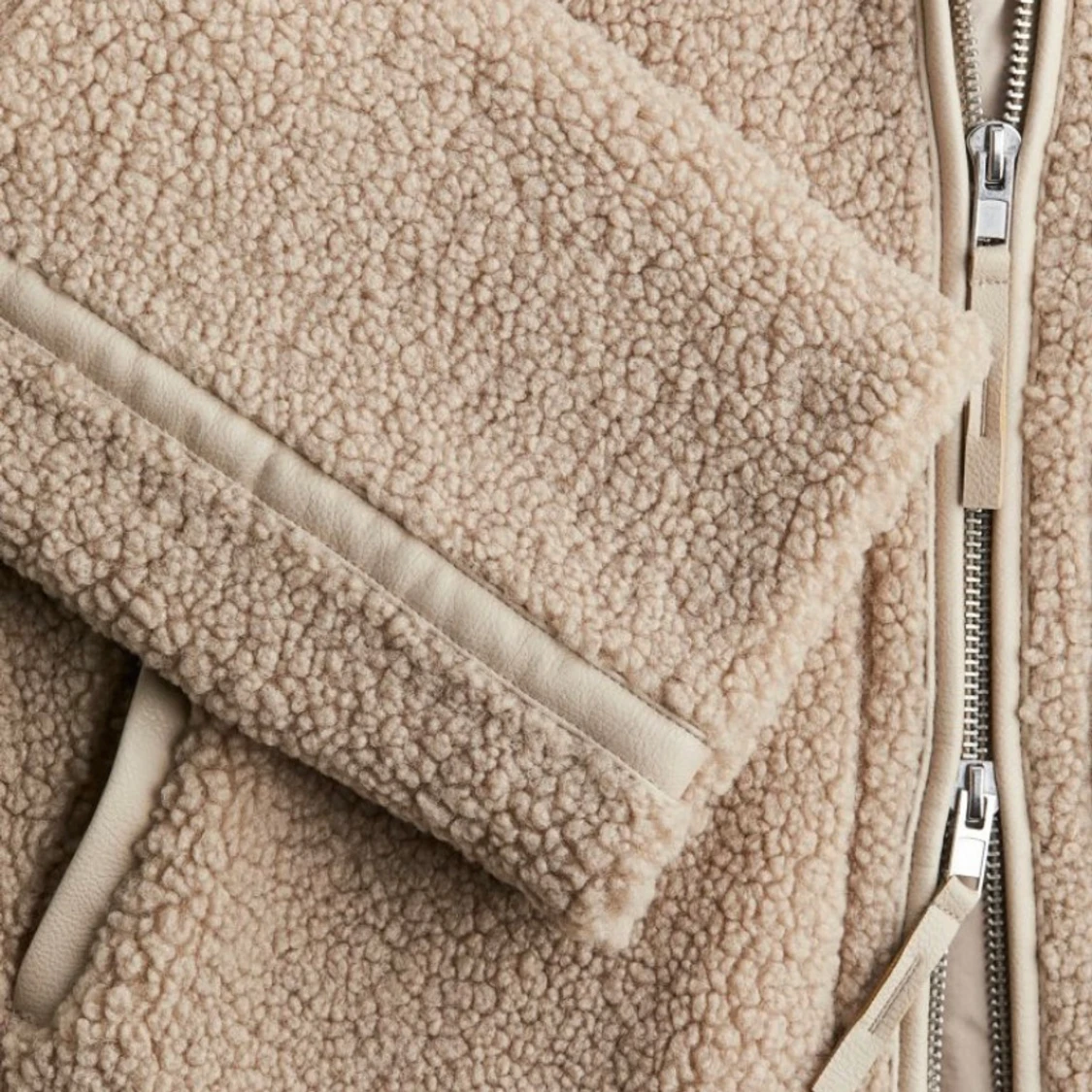 Ny Beige teddyjacka storlek S från H&M - 90