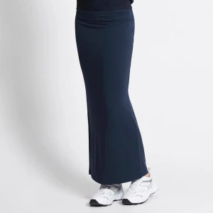 Mörkblå långkjol - Elegant mörkblå långkjol i ett mjukt och följsamt material. Perfekt för en stilren look. Använd ett fåtal gånger. 