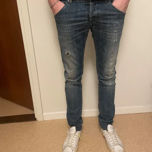 Dondup Jeans    - Dondup jeans i bra skick . Storlek 32