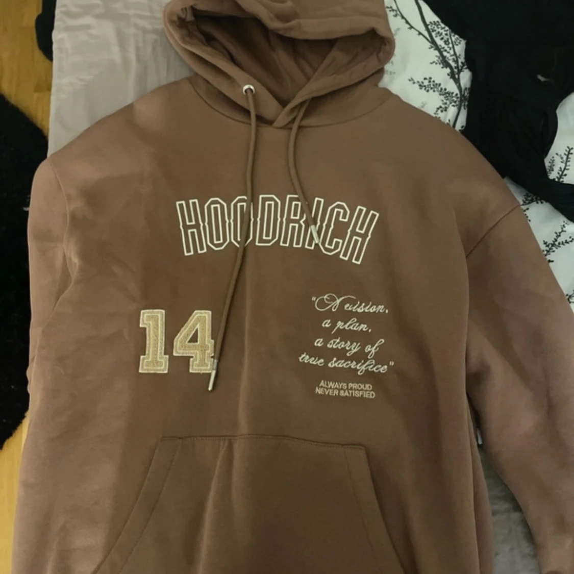 Brun hoodie från Hoodrich