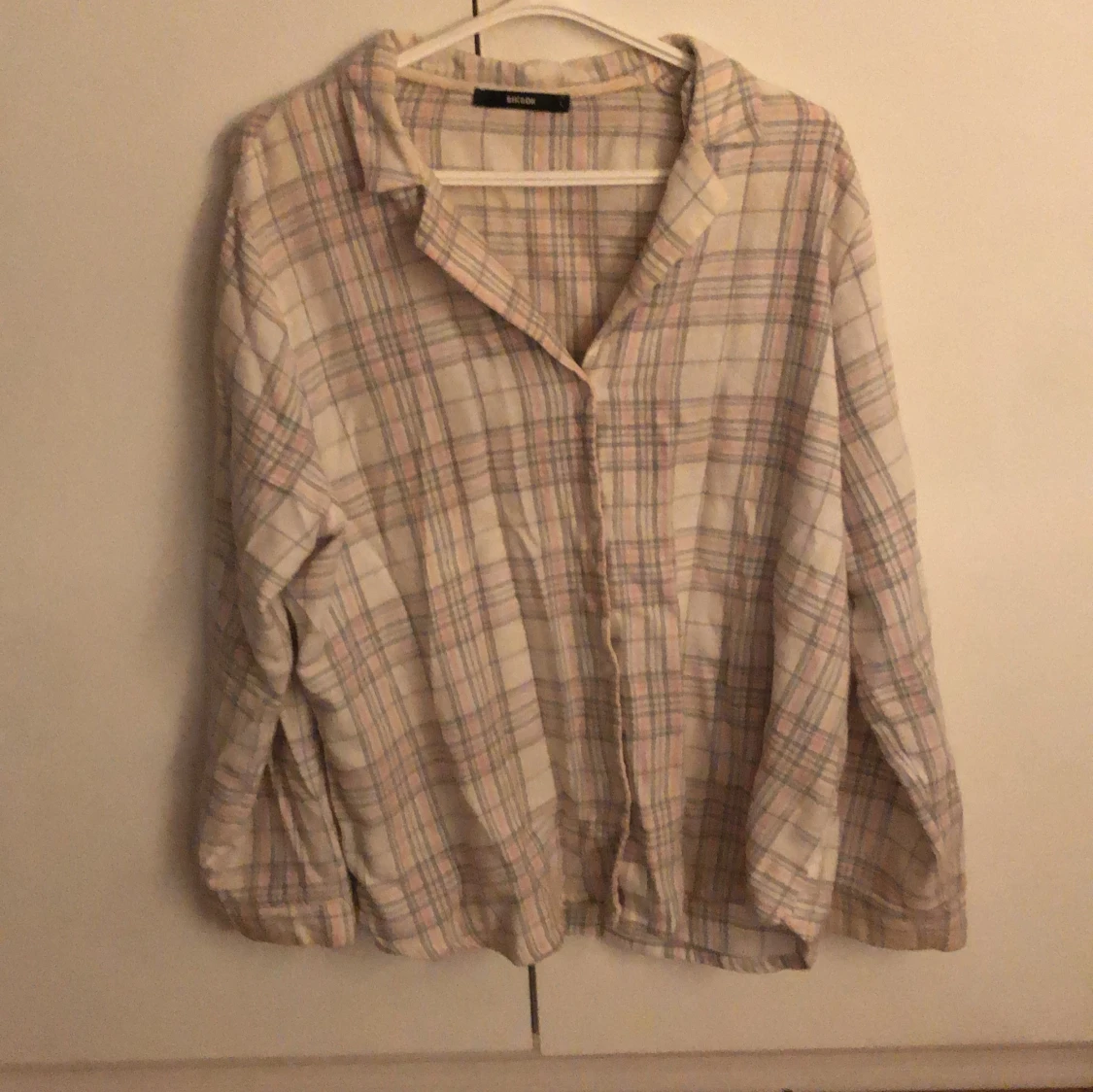 Rutig skjorta från BikBok