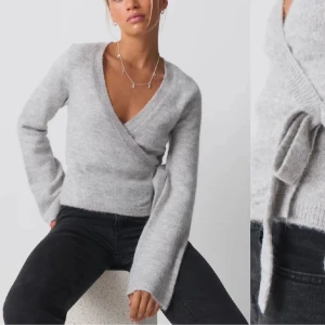 Knitted Wrap cardigan  - Säljer denna jätte populära slutsålda tröja. Inga tecken på slitage.☺️☺️