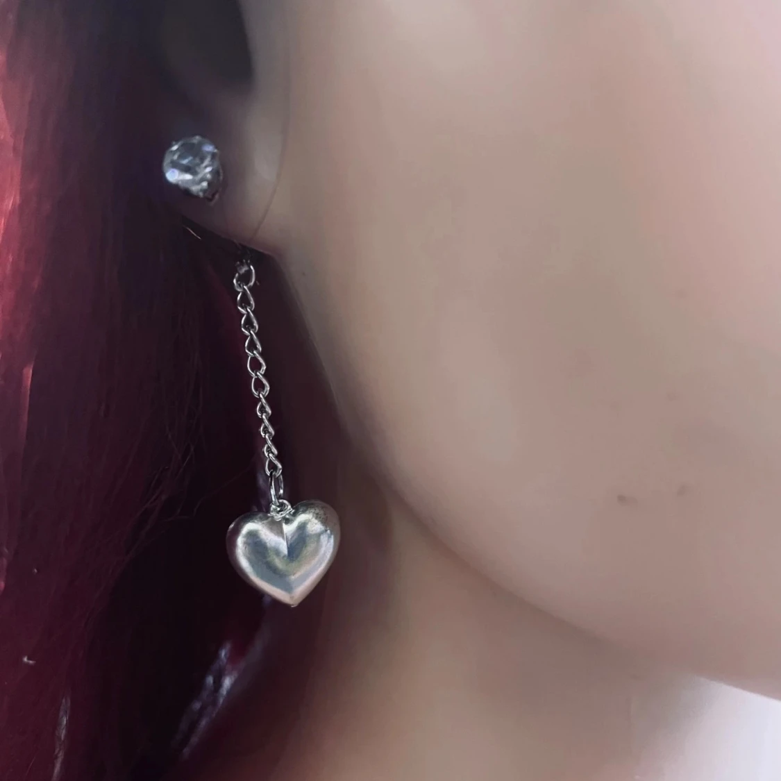 By prisförslag- 1 st Silverörhängen med hjärta och pärldetalj - 2