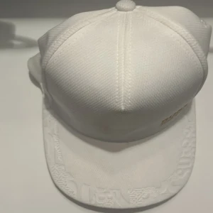 Hugo boss keps  - Bra skick bara testad du kan pruta ner priset 