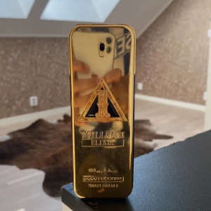 1 million elixir - 100 ml/ ungefär 50 ml kvar, ny pris 1,500  Pris kan diskuteras