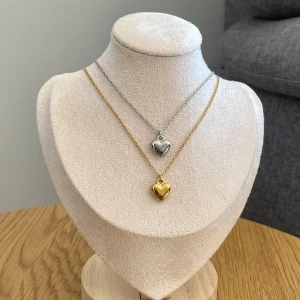 Hjärthalsband - Beställning till MOLLY, ett hjärthalsband i guld