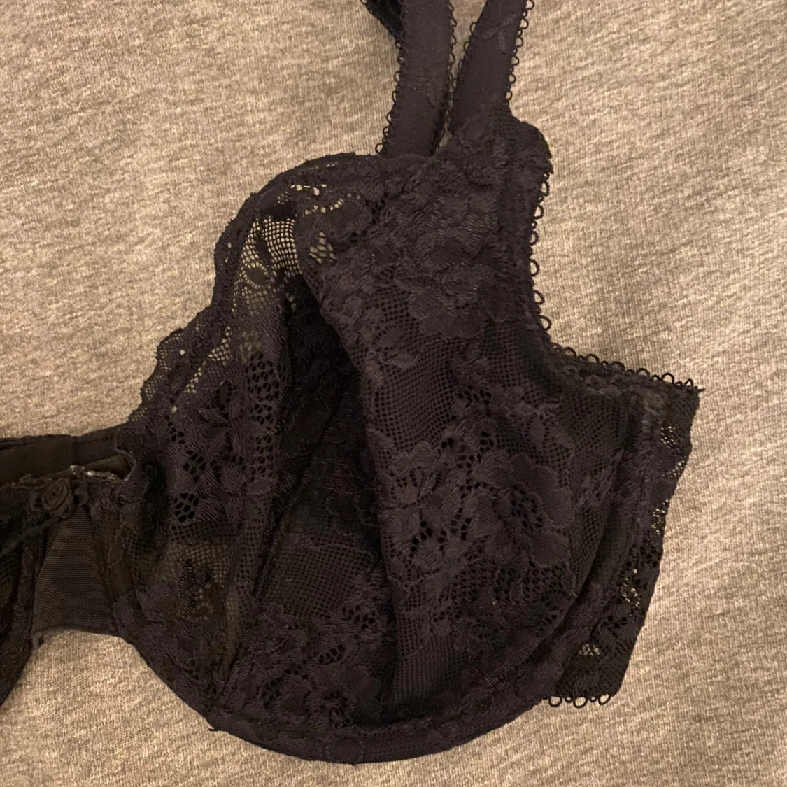 Svart spetsbh  - 90
