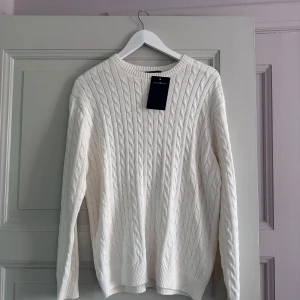 Helt oanvänd stickad tröja - Brandy Melville stickad🤍