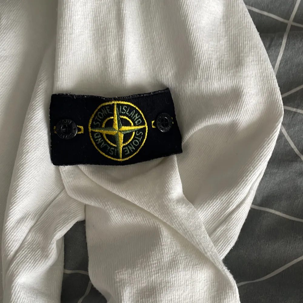 Stone island tröja Storlek S. Hoodies.