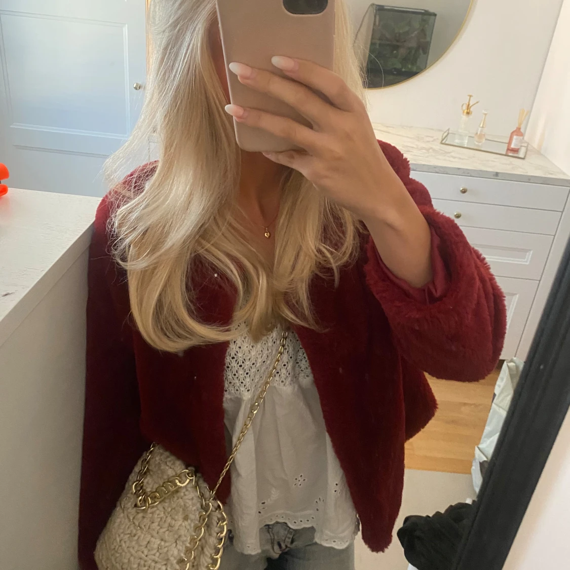 Mörkröd pälsjacka  - 90