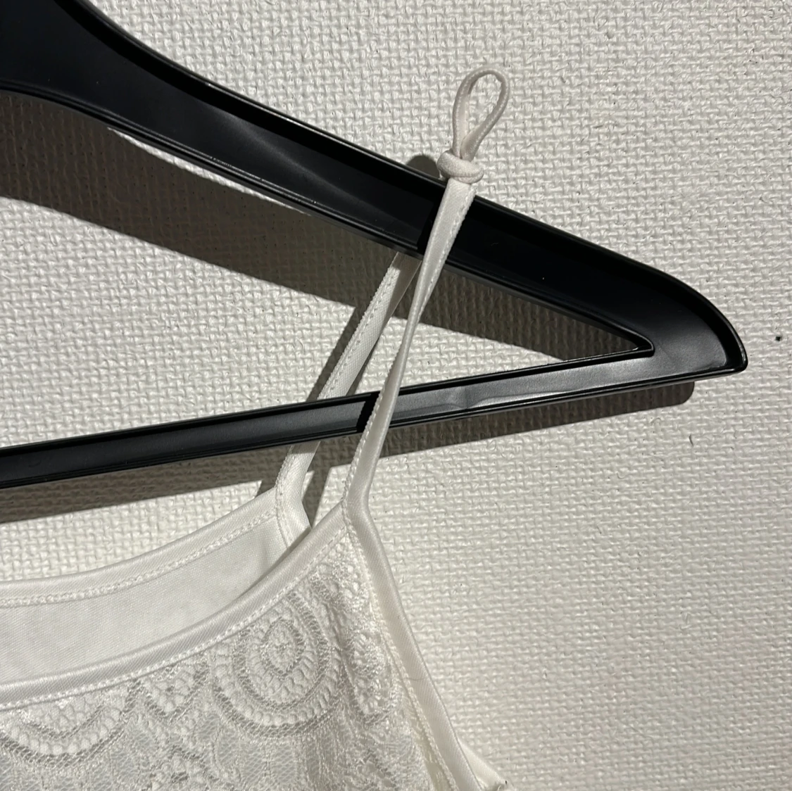 Vit spetslinne från FB Sister - 4