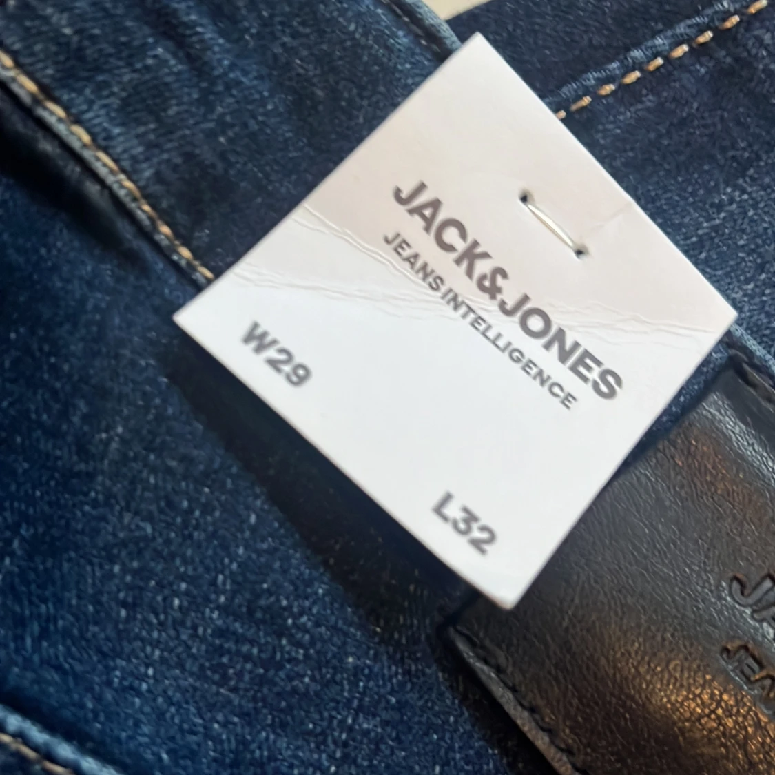 Mörkblå slim jeans från Jack & Jones - 3