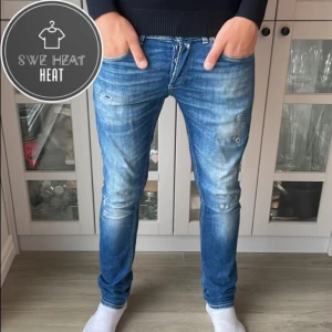 Dondup george - Tja, säljer nu dessa feta dondup George i storlek 32 i grymt skick, hör av dig vid frågor eller funderingar!