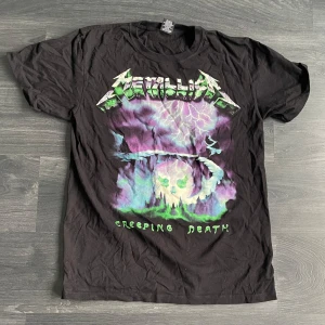  Metallica t-shirt  - Cool svart t-shirt med Metallica-tryck 🔥🔥⁉️🙀