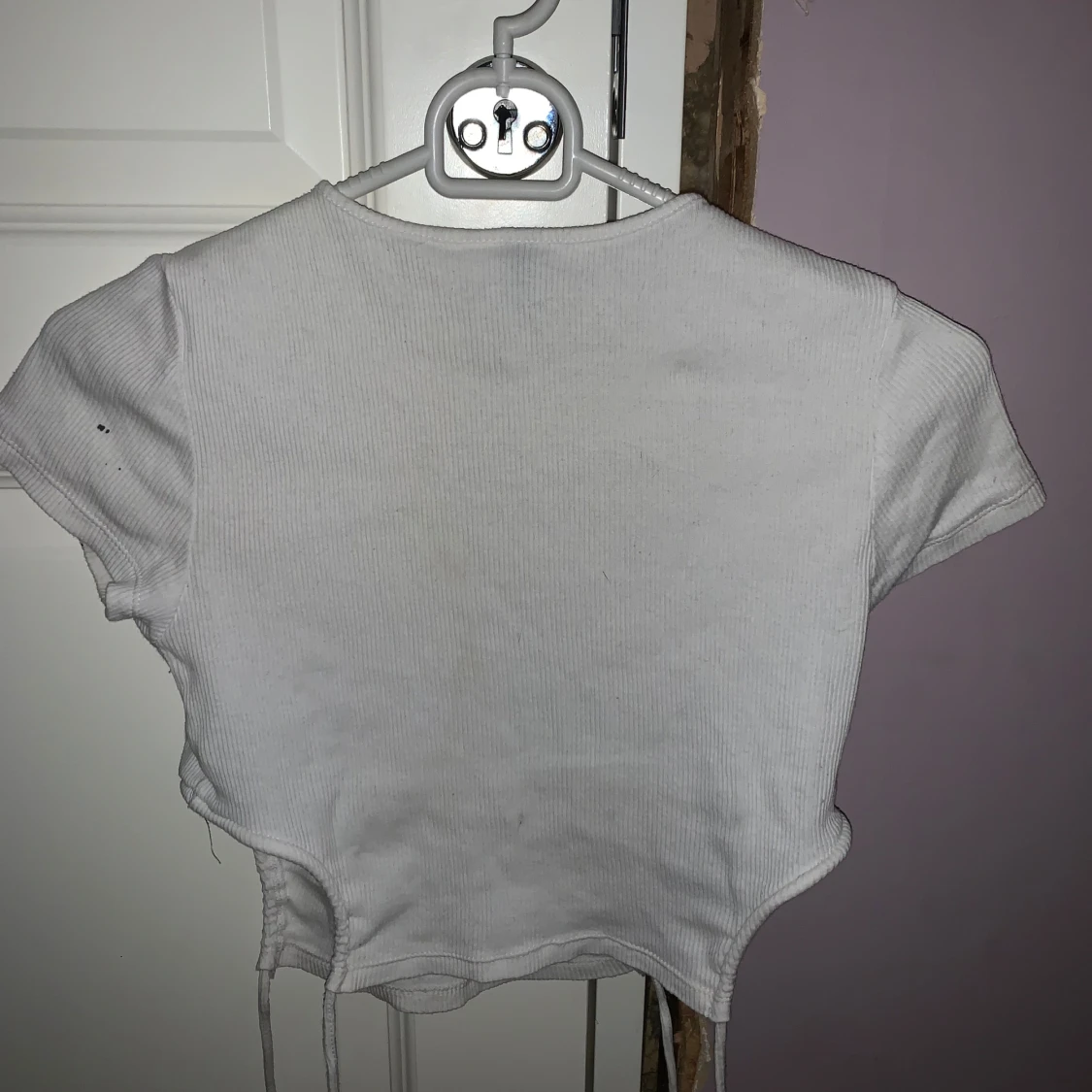 Vit ribbad topp från H&M Divided - 1