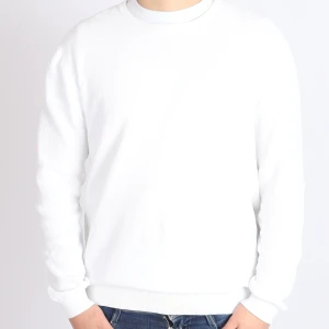 Vit stickad långärmad från These Glory Days - Vit stickad tröja från These Glory Days | Knappt använd | 8/10 skick | Storlek XL, passar mindre | Modell är 182 och väger 80 kg | Ny pris 649kr | Vårt Pris 79 kr