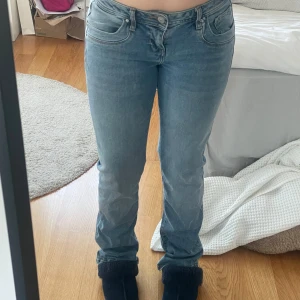 LTB jeans🤩 - Säljer dessa fina helt nya LTB jeans, modell valerie. Köpta i höstas, använt 2 gånger🥰Strl 28/32 nypris 800kr🌟