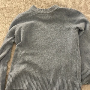 Ljusblå stickad tröja från new yorker  - Mysig ljusblå stickad tröja från New Yorker 