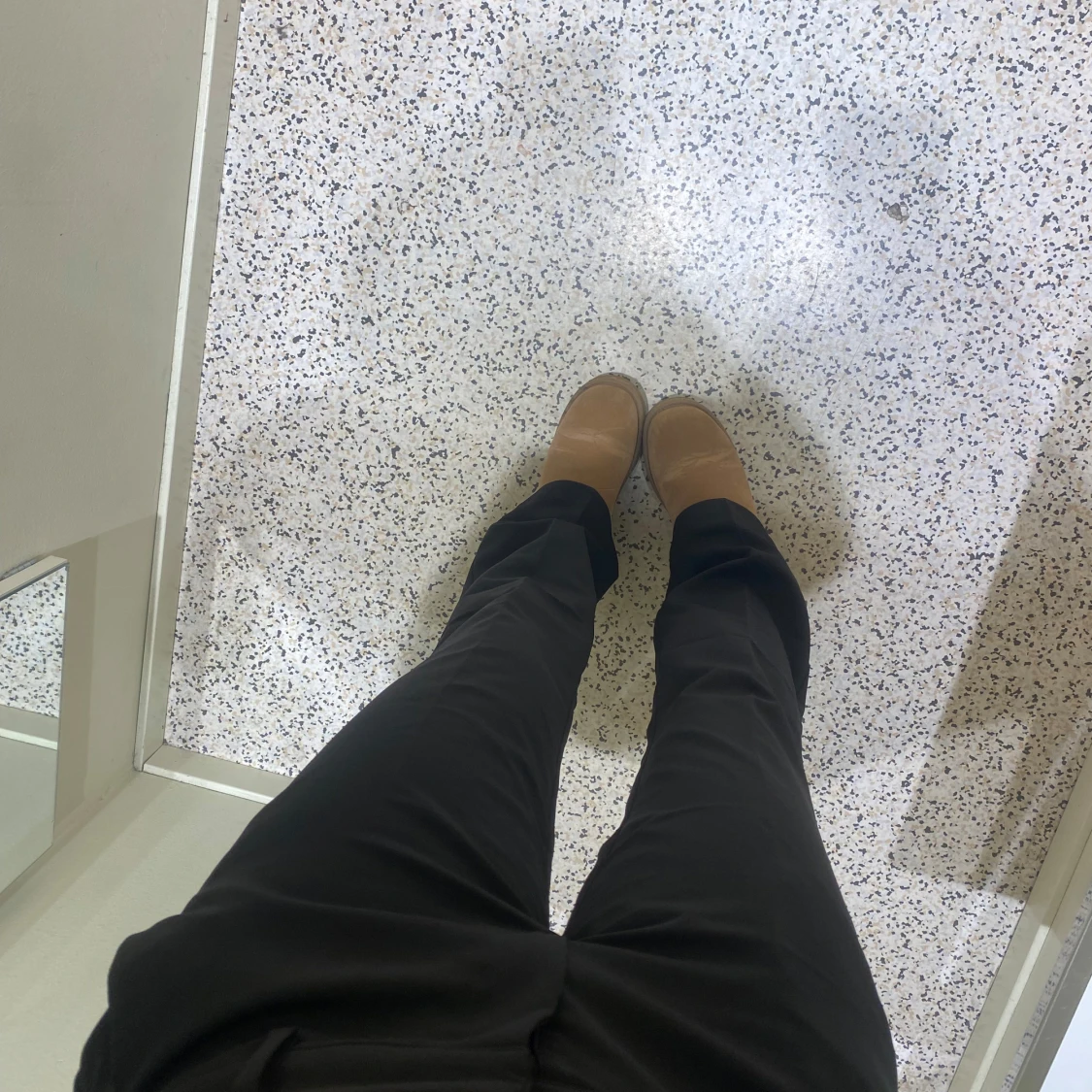 Svarta kostymbyxor - 2