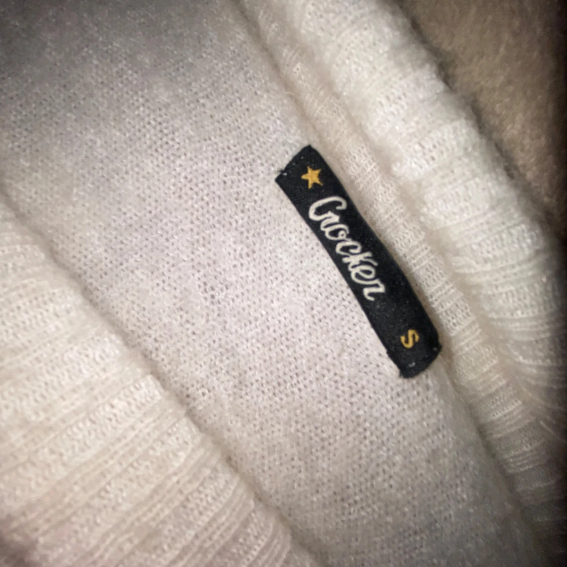 Vit stickad tröja från Crocker - 91