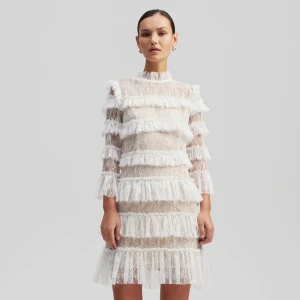 By malina - Så fin klänning från by malina, använd 2 gånger!!Perfekta studentklänningen💖💖💖