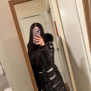 Gloss Jacket - Gloss Jacket från Femenina, äkta päls, köpt för 3799 kr