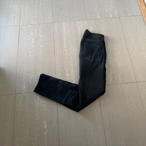 Replay Anbass Hyperflex Jeans - Säljer nu dessa Replay Anbass Hyperflex jeans i en grå/svart/blå färg , skriv för fler bilder/frågor🙌🏼