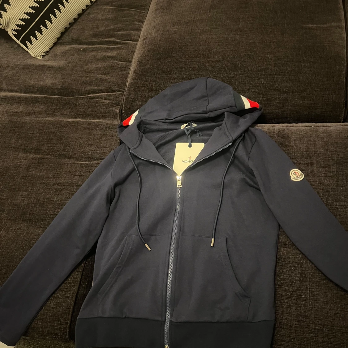 Mörkblå huvtröja från Moncler