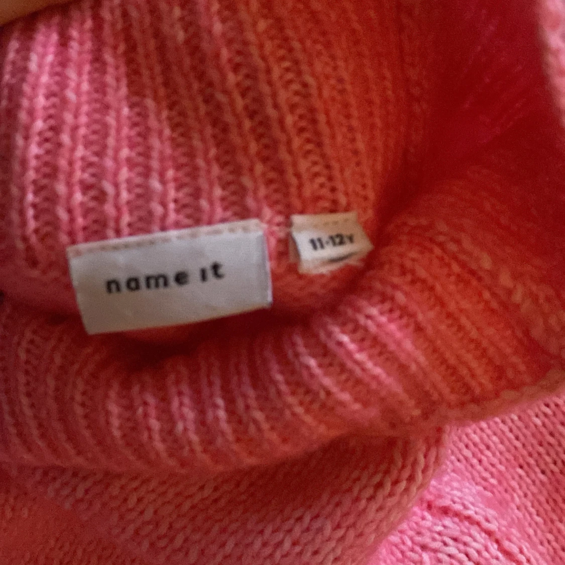 Rosa stickad tröja från Name It - 91