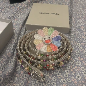 Murakami belt från Stolen Arts - Köpte för ca 1800 december 2022 av @stolenarts på instagram, aldrig använt bältet. skriv för frågor, kan mötas i stockholm