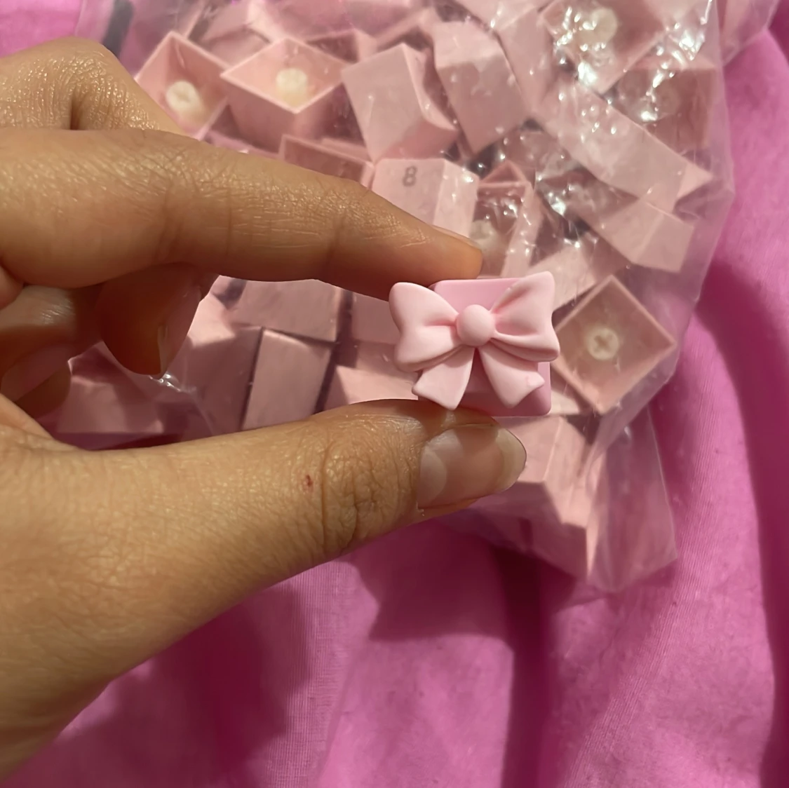 Rosa tangentbordsknappar med rosett - 91