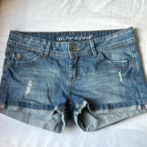 Jeans shorts  - Säljer dom här super fina jeans shortsen då dom är för stora tyvärr. Skriv privat för mått ❤️