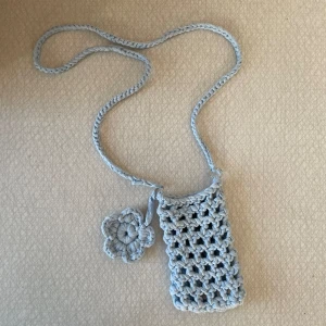 Mobilväska - Virkad mobilväska 🪼