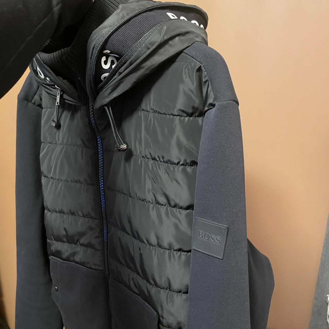 Cardigan Jacka BOSS  - 90