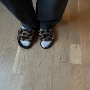 Leopard tofflor - Raggiga leopard tofflor 🥰🥰