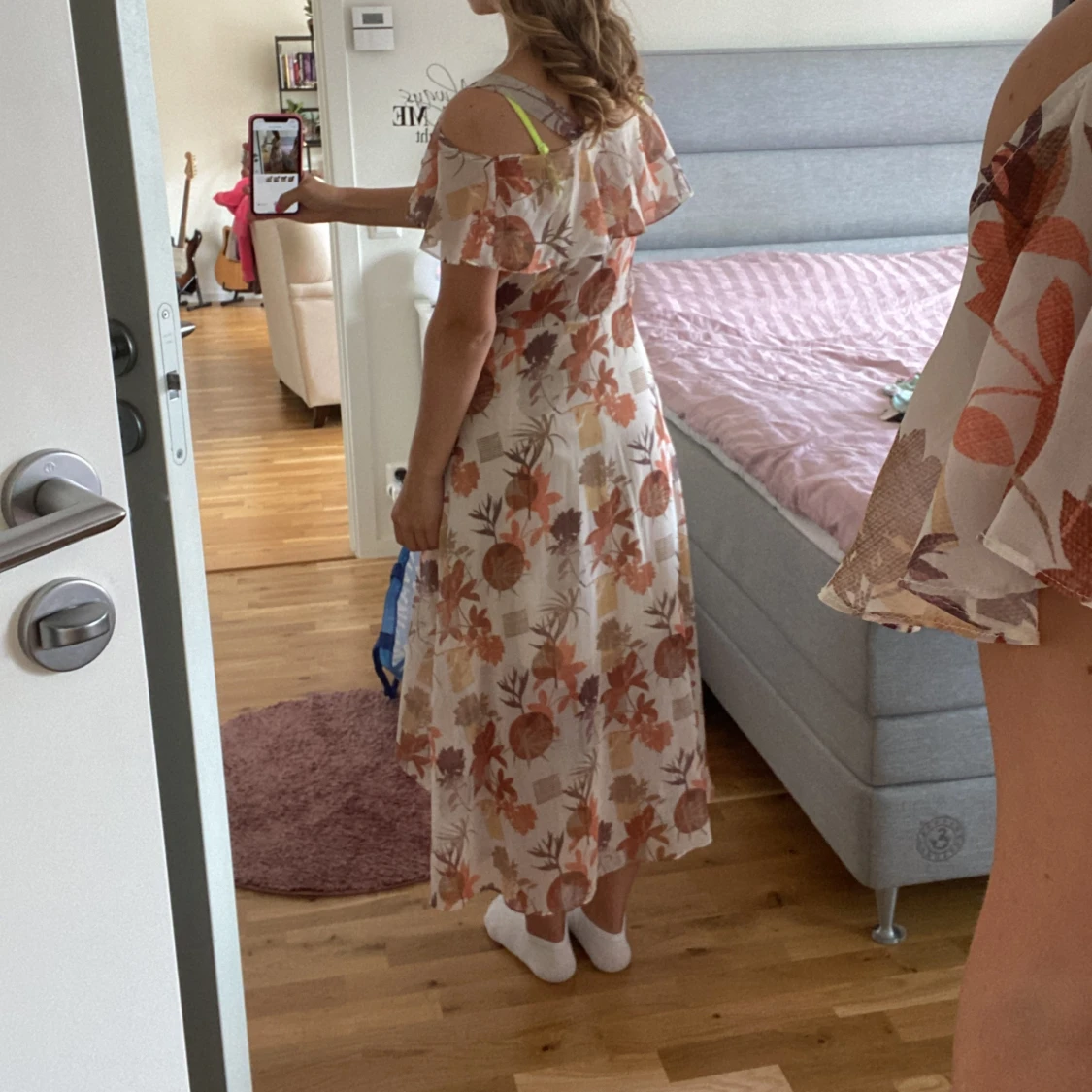 Blommig långklänning från Yake - 1