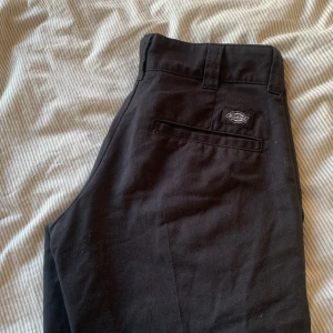 Dickeis byxor - Svarta kostym byxor