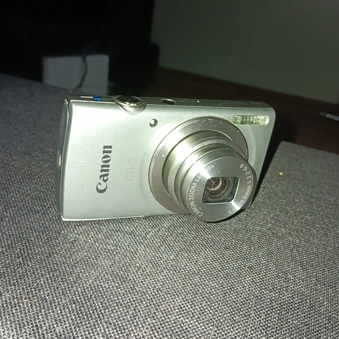 Canon ixus camra