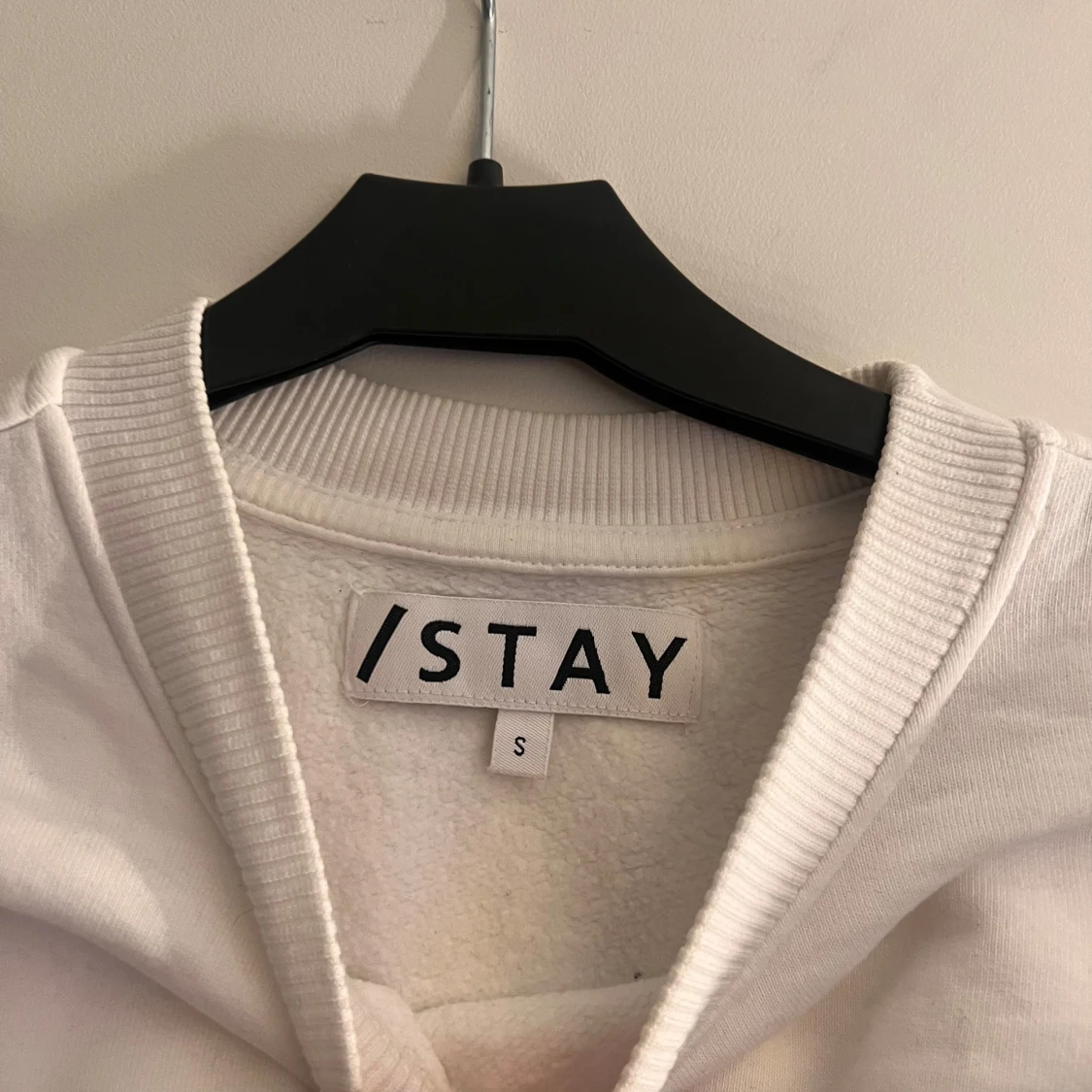 Vit sweatshirt från /STAY - 1